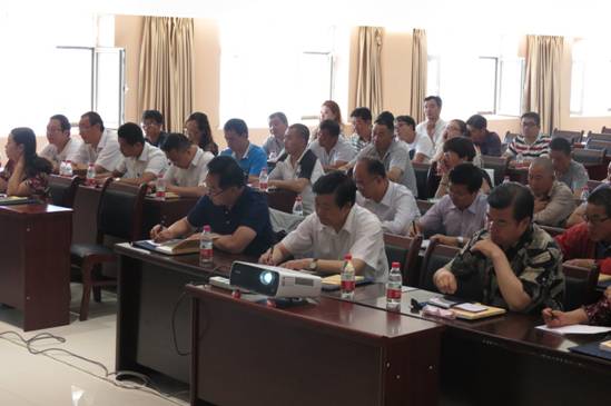 加強(qiáng)業(yè)務(wù)培訓(xùn)，提升工作能力